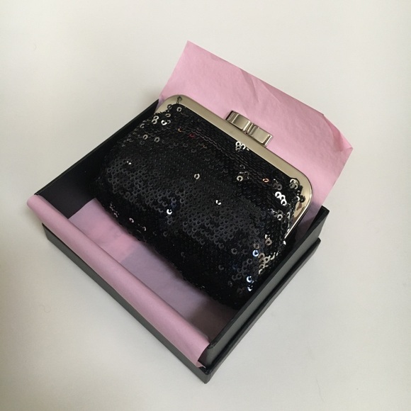 Victorias secret black & silver sequin coin purse - Picture 2 of 4
